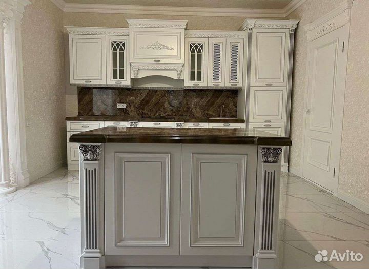 Кухня белая с серебром цена за весь размер 3.65