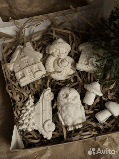 Наборы игрушек на ёлку для раскрашивания из гипса