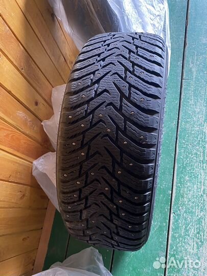 Nokian Tyres Hakkapeliitta 8 SUV 235/55 R18 104H