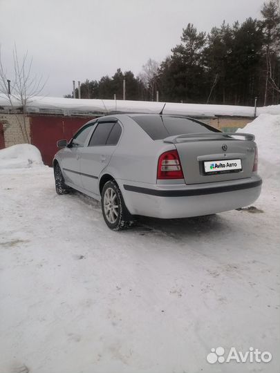 Skoda Octavia 1.6 МТ, 2008, 165 000 км