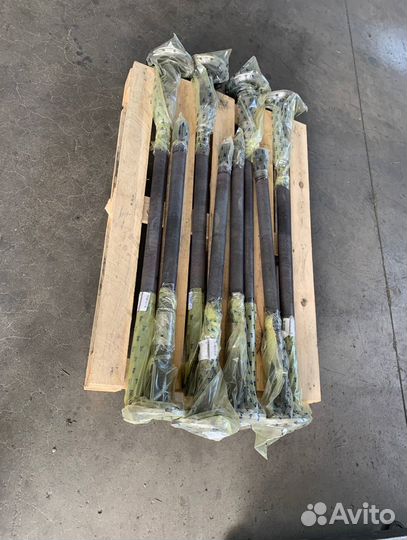 Полуоси камаз 43118 короткие/длинные оригинал