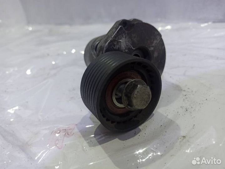 Натяжитель ремня генератора