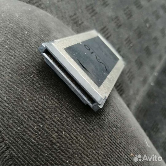 Адаптер карт памяти на Sony Vaio. Оригинал