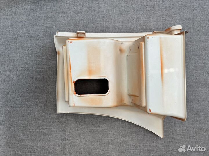 Щиток подножки камаз 63501