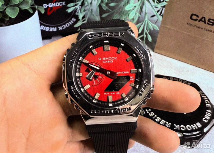 Часы Casio G-Shock GM-2100