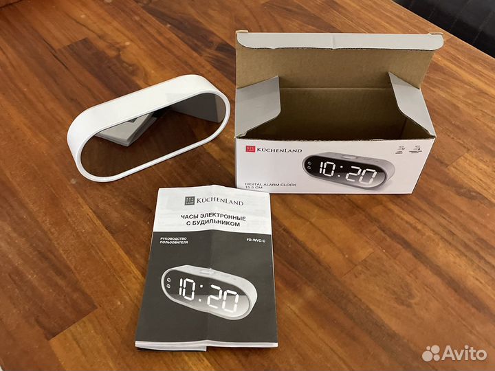 Электронные часы будильник