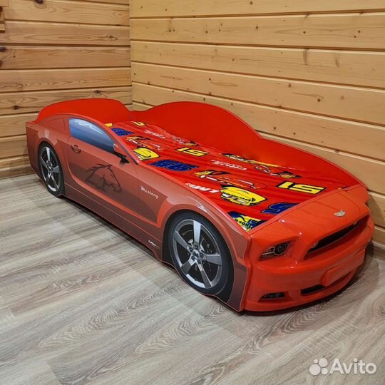 Детская кроватка машинка