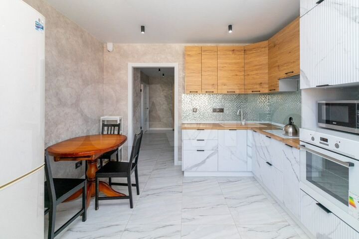 2-к. квартира, 60,1 м², 12/17 эт.