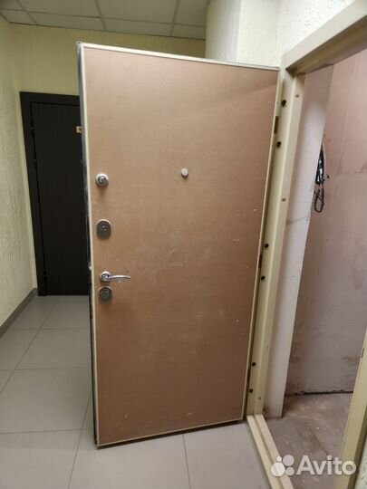 Дверь входная металлическая для квартиры