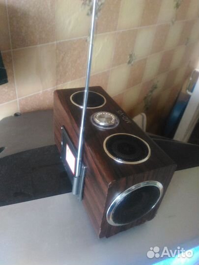 Bluetooth колонка с радио и микрофоном