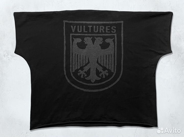Футболка vultures черная