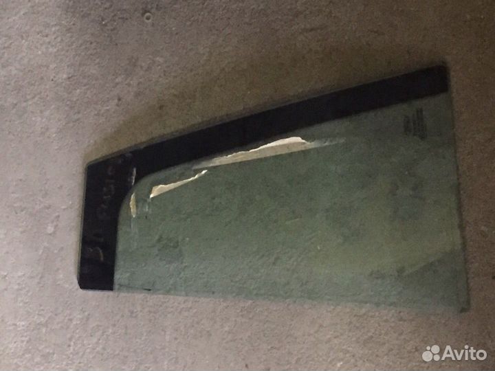 Форточка в дверь Ford Fusion задняя левая