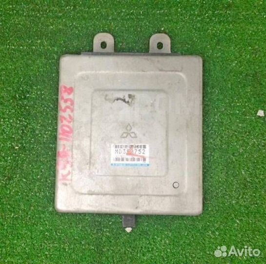 Блок управления двигателем Mitsubishi