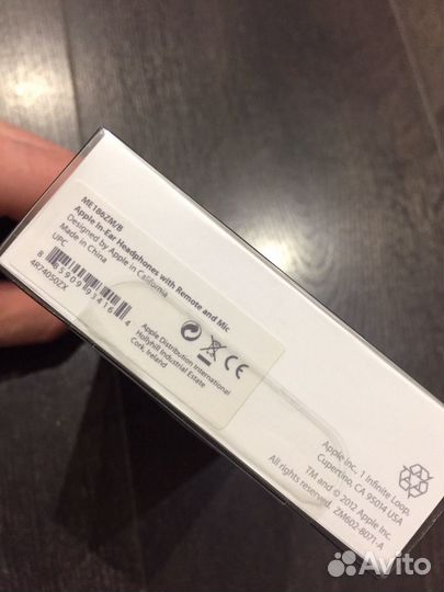 Гарнитура Apple