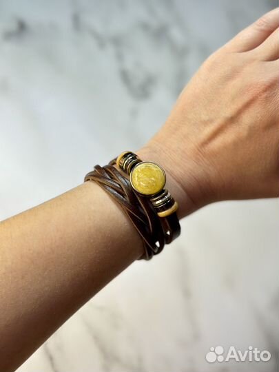 Браслет с натуральным янтарем