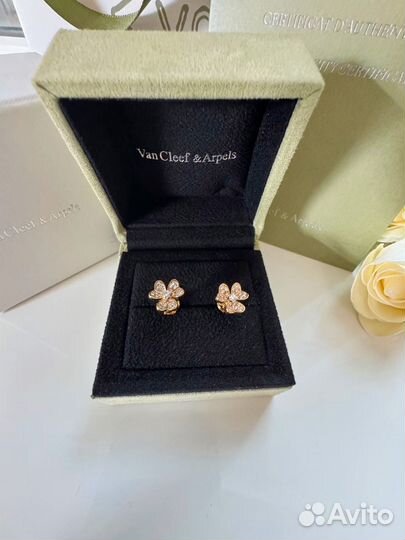 Серьги Van Cleef Frivole Mini