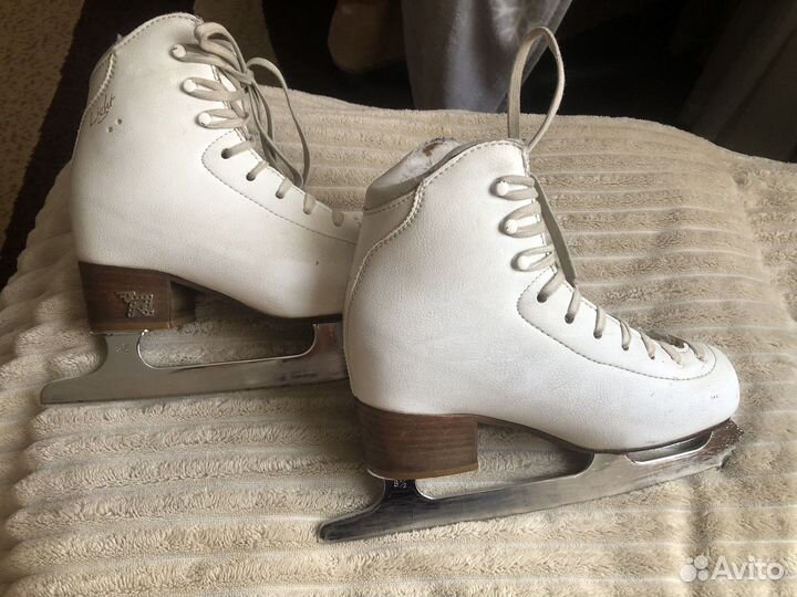 Фигурные коньки risport 225