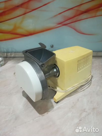 Мясорубка электрическая СССР