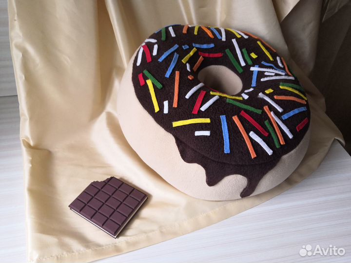 Декор для кухни подушка Шоколадный Пончик