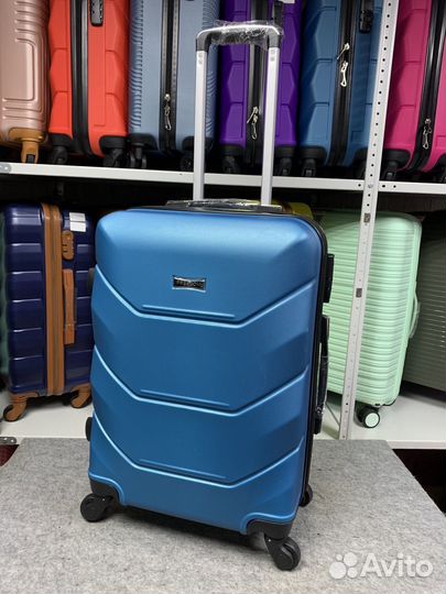 Чемодан S+ небольшой 57/37/22