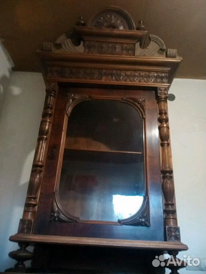 Антикварный буфет