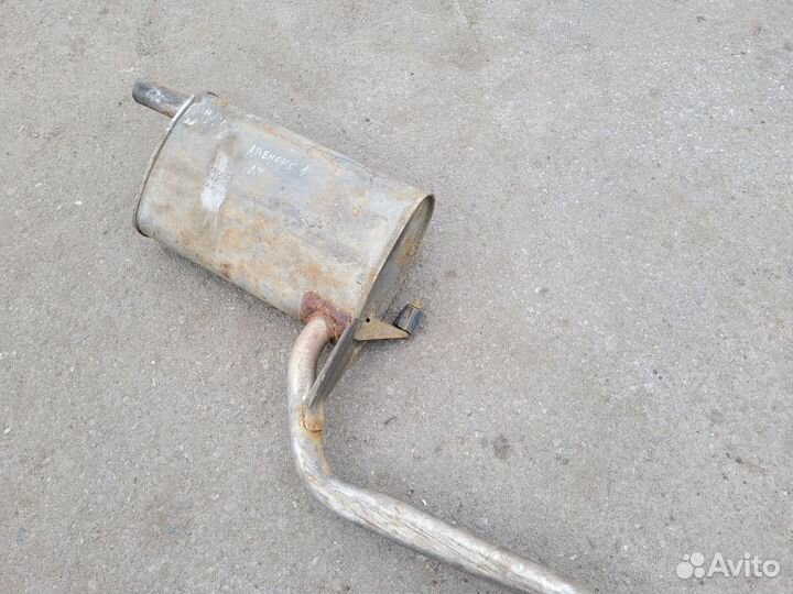 Глушитель на Toyota Avensis 1