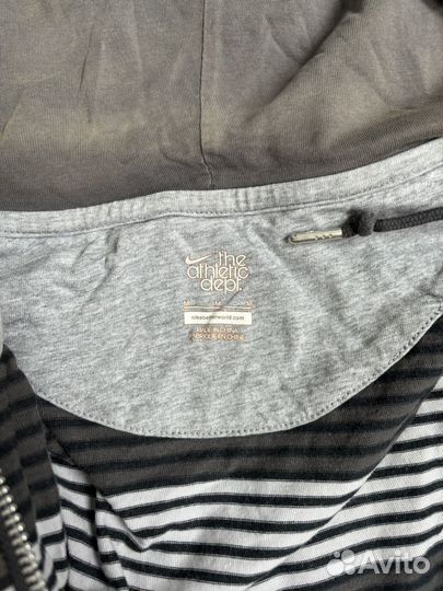 Спортивная кофта nike