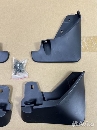 Брызговики Toyota yaris cross 2020-2024 4шт