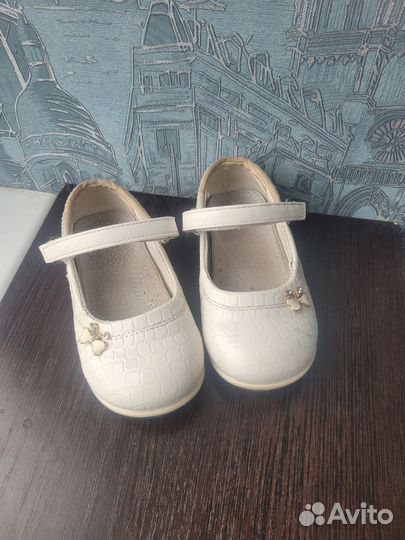Туфельки на девочку 25 26