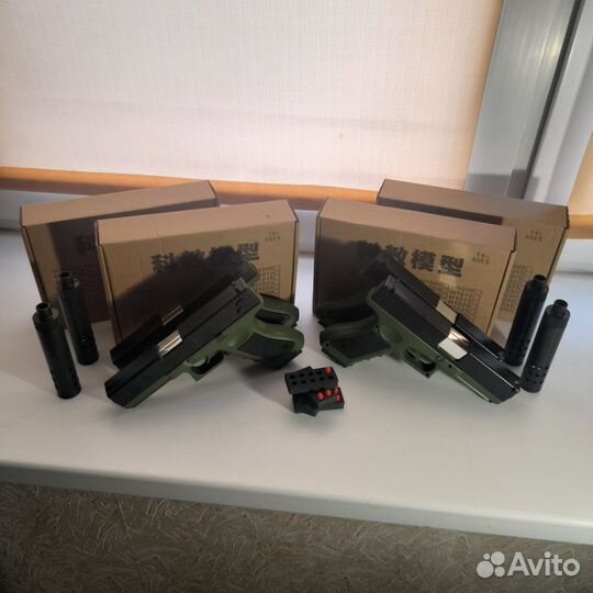 Игрушечный пистолет glock-18, Пластик