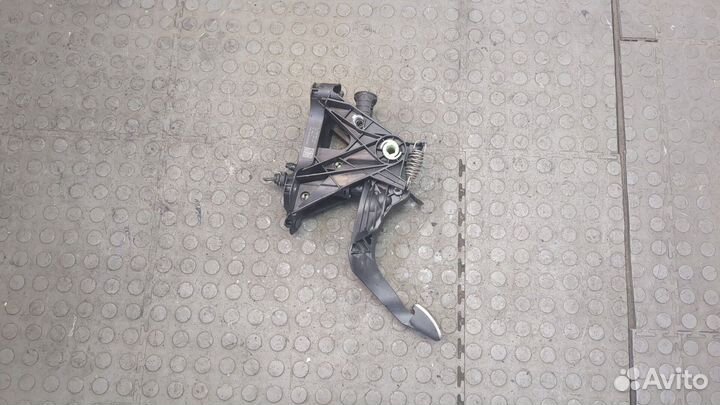 Педаль сцепления Audi Q3 2018, 2019