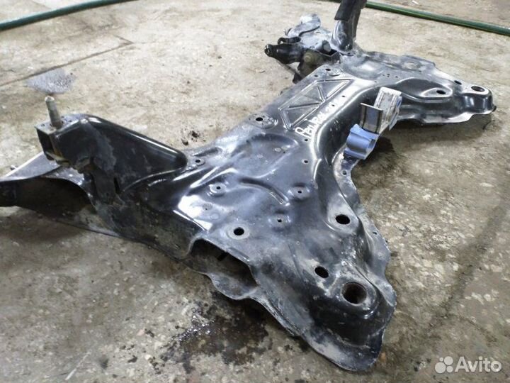 Балка подвески Peugeot 308 2009