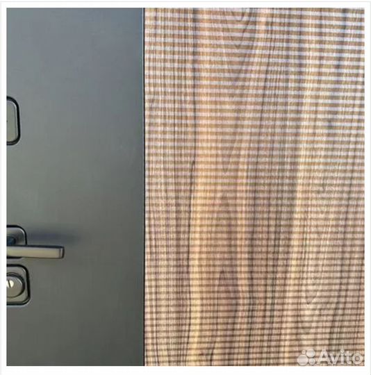 Входная дверь зеркалом