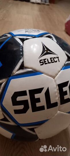 Футбольный мяч adidas