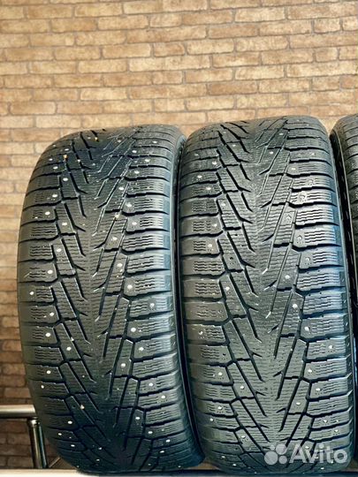 Nokian Tyres Hakkapeliitta 7 SUV 295/40 R21