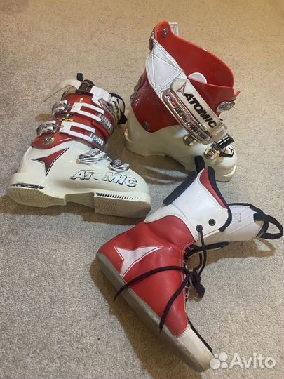 Горнолыжные ботинки Fis Atomic