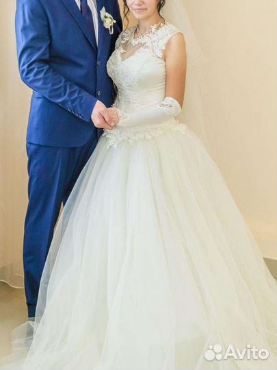 Свадебное платье