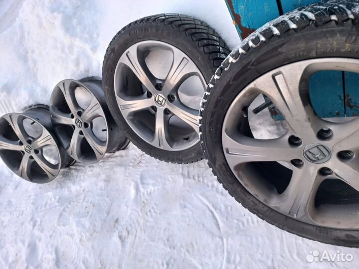 Продам зимние колеса R17