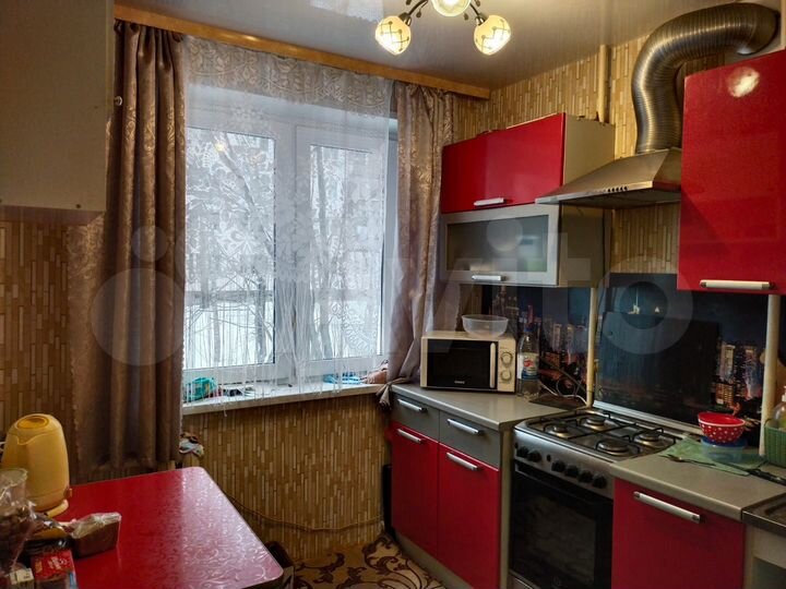 3-к. квартира, 50 м², 2/5 эт.