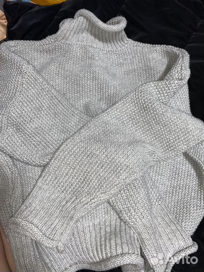 Свитер женский