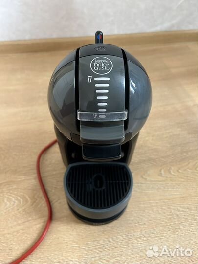 Капсульная кофемашина Nescafe dolce gusto krups