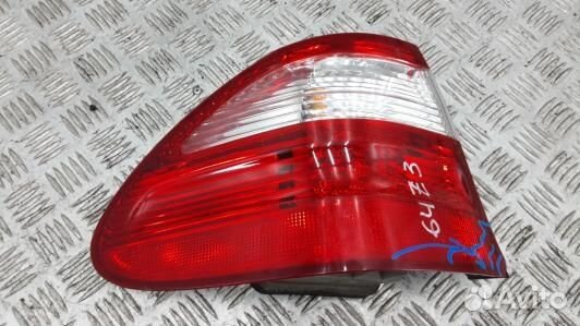 Фонарь задний левый mercedes benz E-class W211 (64