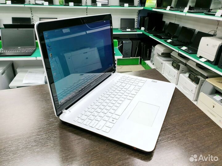 Ноутбук sony шустрый в отличном