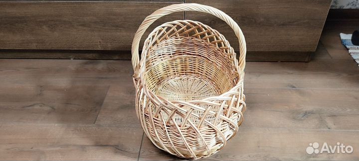 Корзина плетеная большая
