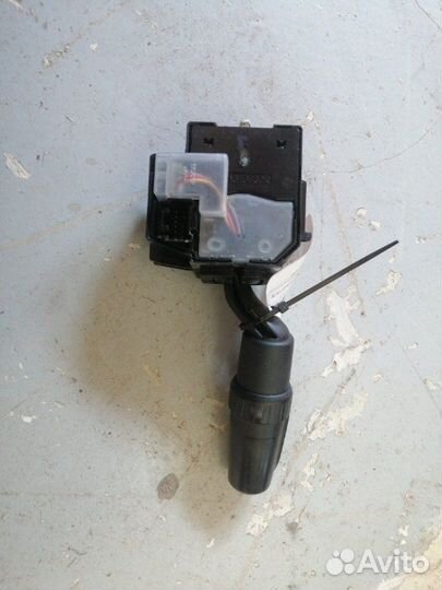 Переключатель подрулевой левый Mazda 3 BK Z6 2006