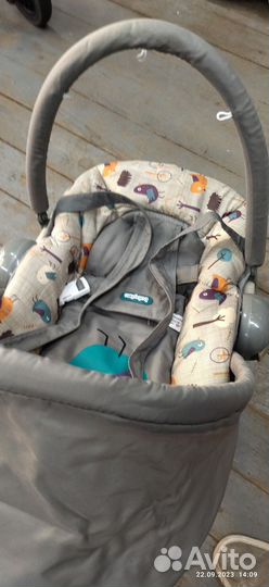 Шезлонг детский babyton