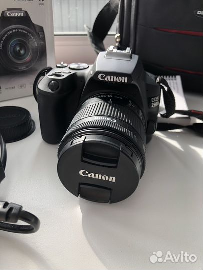 Продам фотоаппарат Canon eos 250d