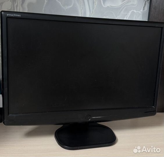 Монитор + системный блок + клавиатура