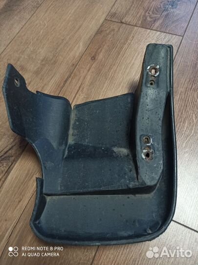 Продам задние Брызговики honda accord 6