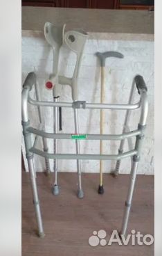 Ходунки, кресло санитарное и мн.др